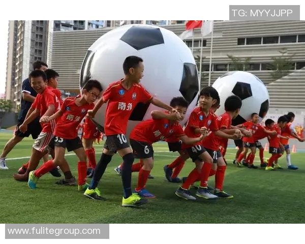 学校足球：培养团队精神与竞技能力的校园文化新风尚